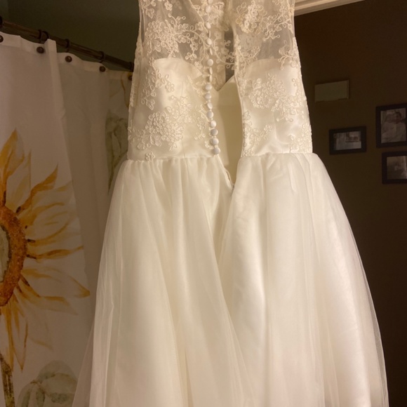 Dress - Picture 3 of 5